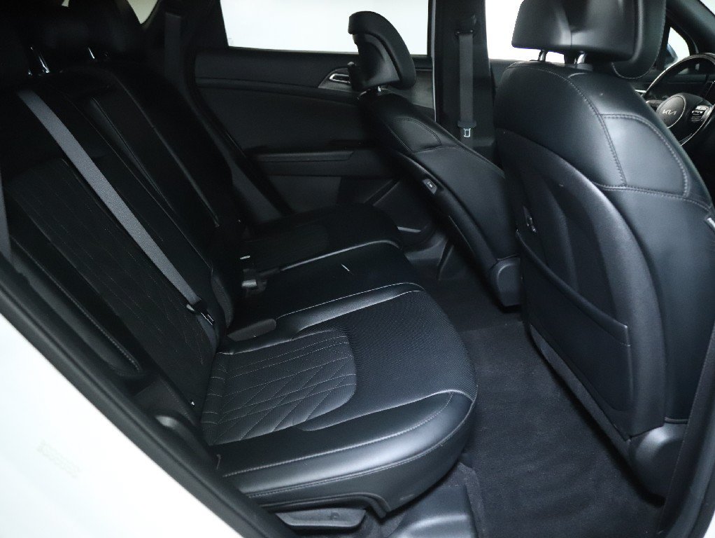 Used 2024 Kia Sportage X-Line w/ X-Line Premium Package AWD/4WD image 33