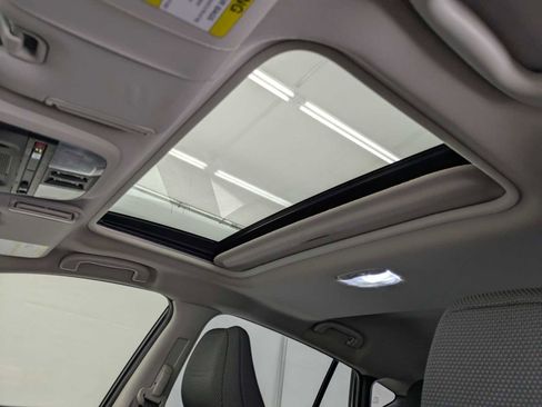 Used 2024 Subaru Crosstrek 2.0i Premium AWD/4WD image 20