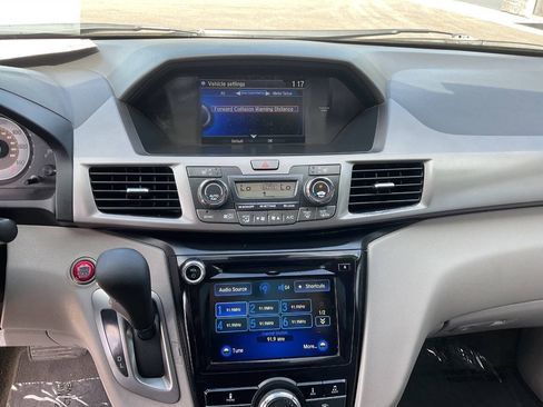 Used 2016 Honda Odyssey EX-L image 24