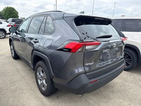 Used 2025 Toyota RAV4 LE AWD/4WD image 6
