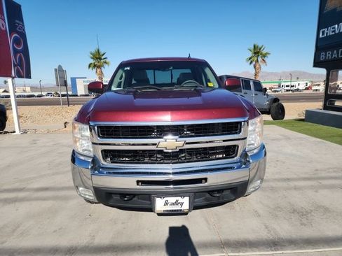 Used 2008 Chevrolet Silverado 2500 LTZ w/ Suspension Package, Off-Road AWD/4WD image 9