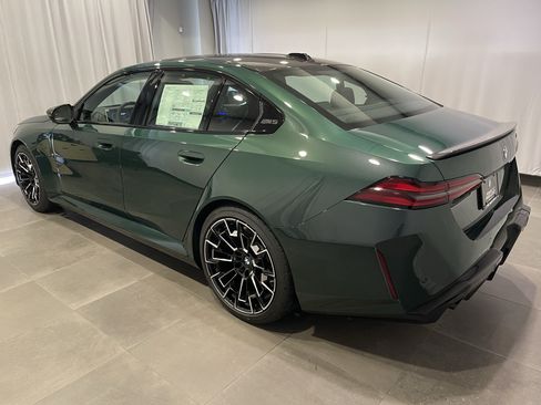 New 2027 BMW M5 w/ Carbon Package AWD/4WD image 4