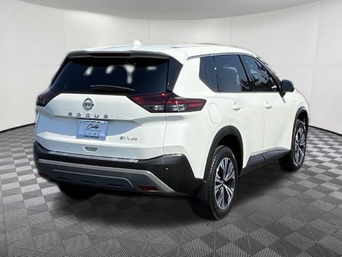 Used 2021 Nissan Rogue SV AWD/4WD image 6
