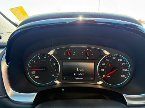 Used 2024 Chevrolet Traverse LT w/ LPO, Floor Liner Package FWD image 14