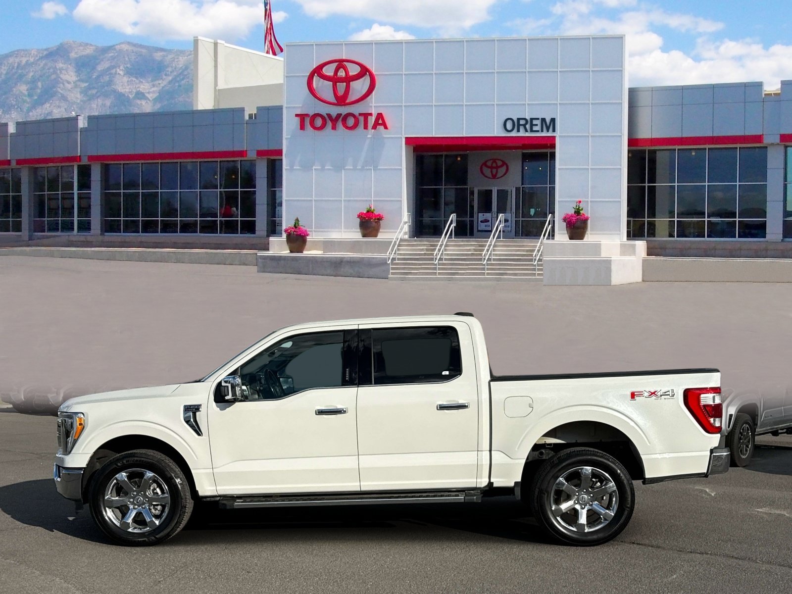 Used 2023 Ford F150 Lariat w/ Trailer Tow Package AWD/4WD image 6