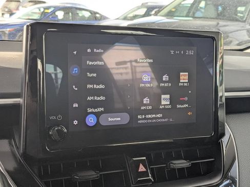 Used 2025 Toyota Corolla LE FWD image 18