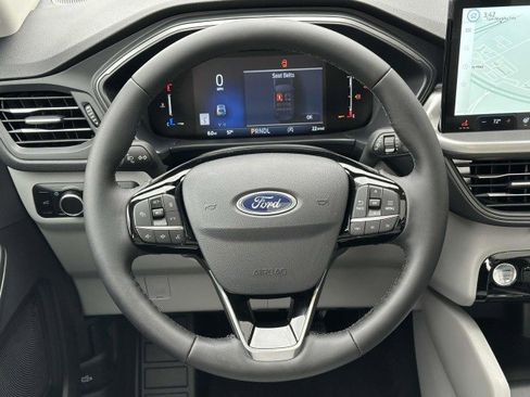 New 2025 Ford Escape ST-Line w/ Tech Pack #1 image 32