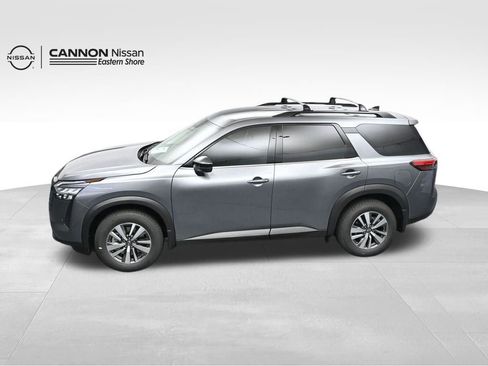 New 2026 Nissan Pathfinder SL FWD image 34
