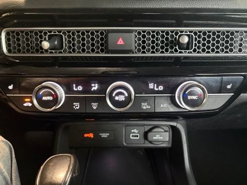 Used 2022 Honda Civic EX image 10