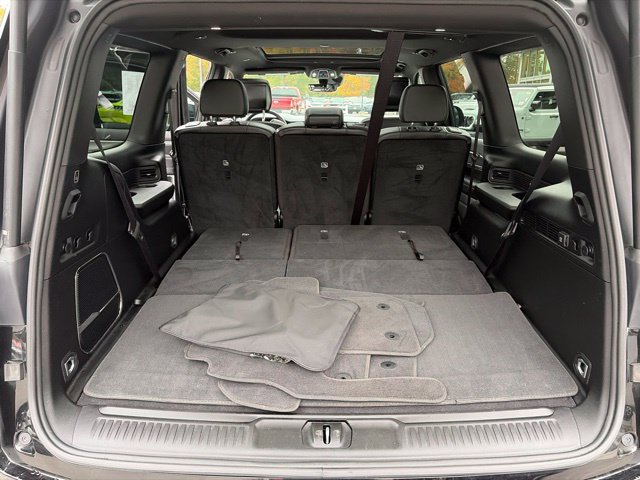 Used 2023 Jeep Wagoneer Series II AWD/4WD image 18