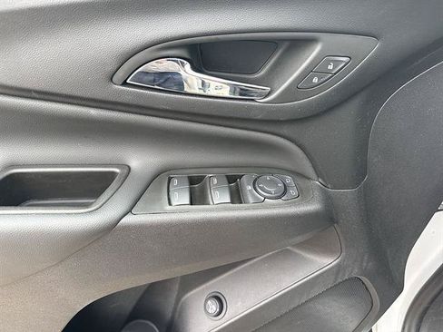 Used 2024 Chevrolet Equinox LT FWD image 43