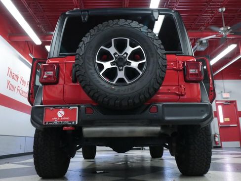Used 2022 Jeep Wrangler Unlimited Rubicon w/ LED Lighting Group AWD/4WD image 24
