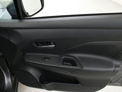 Used 2025 Nissan Versa SV w/ Trunk Package FWD image 27