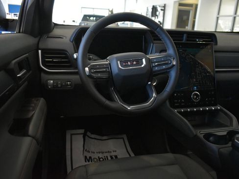 New 2026 GMC Terrain AT4 w/ LPO, Floor Liner Package image 18