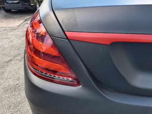 Used 2019 Mercedes-Benz S 560 Sedan image 27