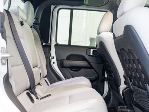 Certified 2022 Jeep Gladiator Mojave w/ LED Lighting Group image 6