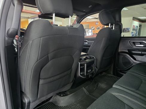 Used 2022 RAM 1500 Big Horn AWD/4WD image 10