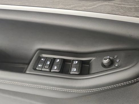 Used 2021 Jeep Grand Cherokee L Limited image 15