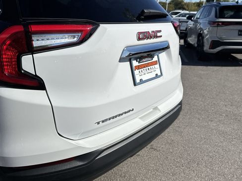Certified 2023 GMC Terrain SLE w/ Driver Convenience Package image 30