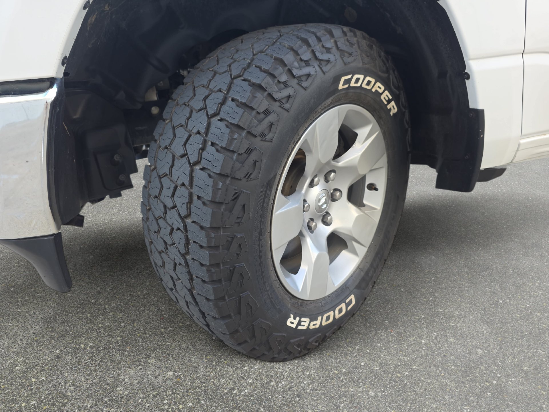 Used 2023 RAM 1500 Big Horn AWD/4WD image 29
