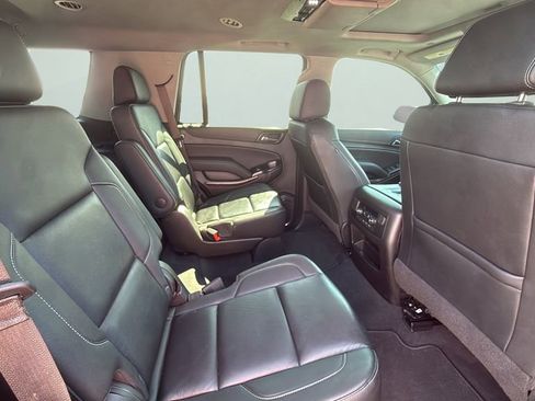 Used 2019 GMC Yukon SLT w/ Open Road Package AWD/4WD image 18