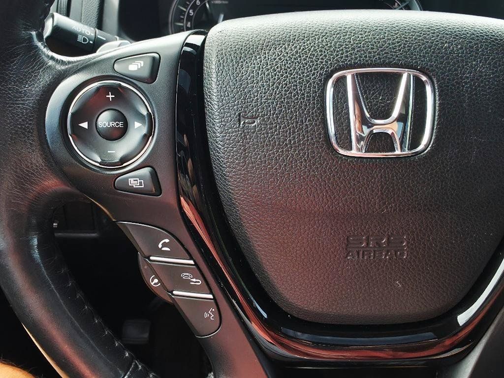 Used 2017 Honda Pilot Elite image 40