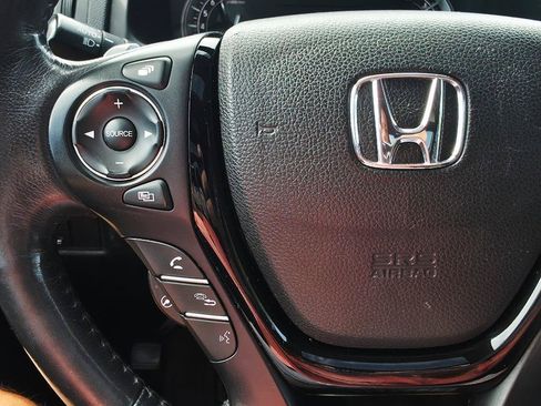Used 2017 Honda Pilot Elite image 40