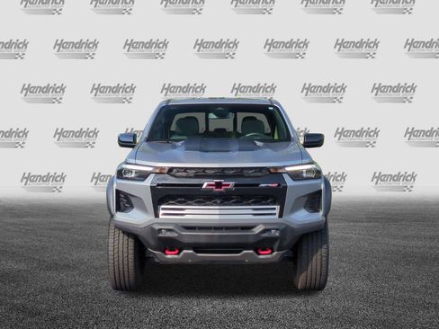Used 2024 Chevrolet Colorado ZR2 w/ ZR2 Convenience Package III AWD/4WD image 3