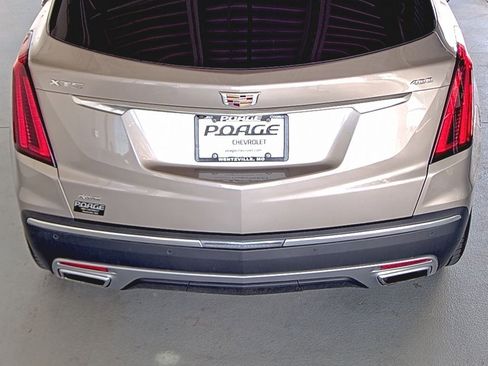 Used 2022 Cadillac XT5 Premium Luxury w/ LPO, Floor Liner Package image 12