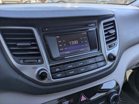 Used 2016 Hyundai Tucson SE w/ Option Group 02 image 17