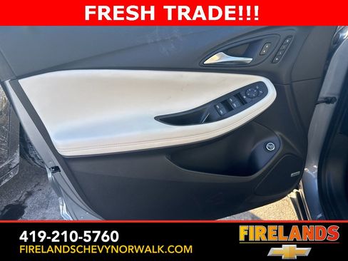 Used 2024 Buick Encore GX Avenir w/ Avenir Convenience Package image 12