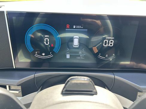 Certified 2025 Hyundai Santa Fe SEL FWD image 36
