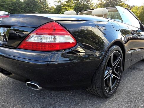 Used 2008 Mercedes-Benz SL 550 image 16