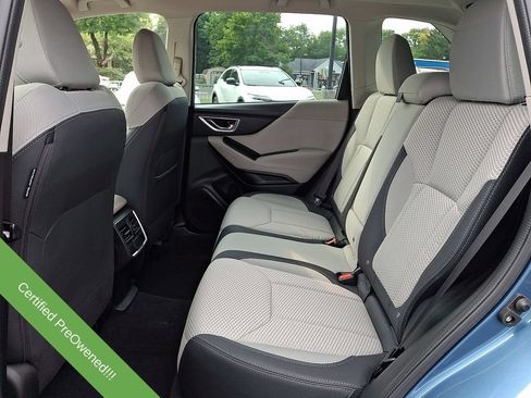Used 2023 Subaru Forester Premium AWD/4WD image 10