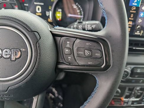 Used 2025 Jeep Wrangler Unlimited Rubicon 4xe AWD/4WD image 13