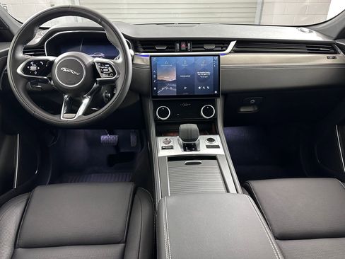 Used 2026 Jaguar F-PACE R-Dynamic S image 14