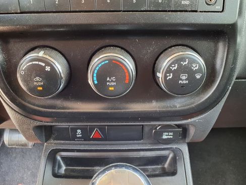 Used 2010 Jeep Patriot Sport image 19