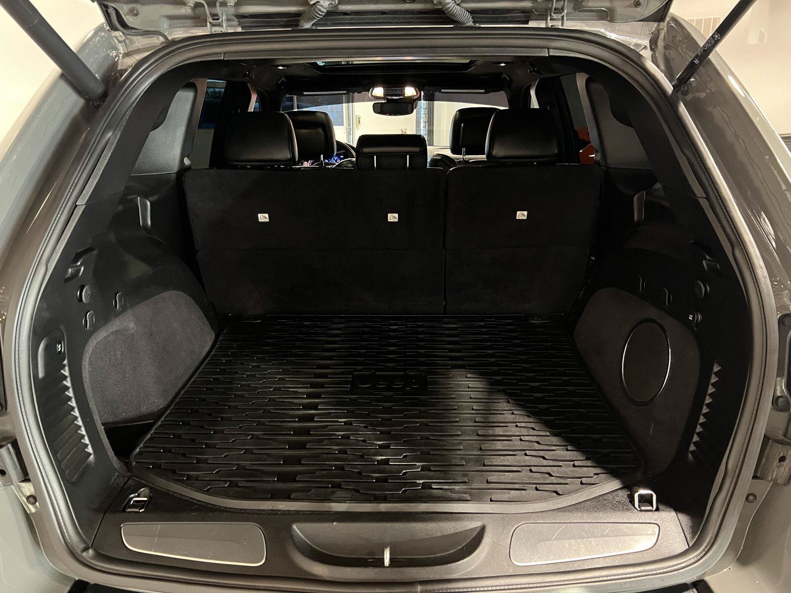 Used 2019 Jeep Grand Cherokee SRT AWD/4WD image 42