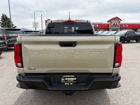 Used 2024 Chevrolet Colorado Z71 w/ Z71 Convenience Package 2 AWD/4WD image 4