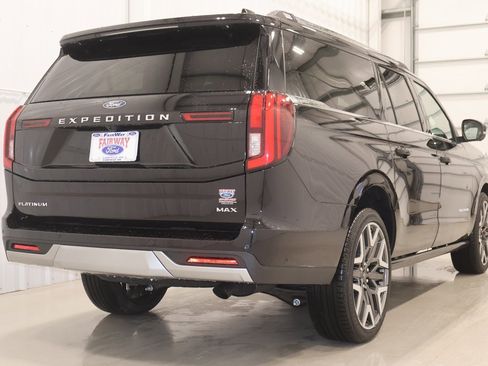 New 2025 Ford Expedition Max Platinum w/ Platinum Ultimate Package image 8