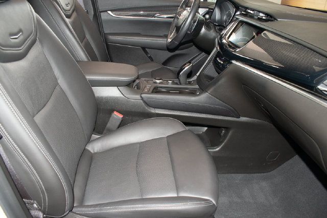 Used 2024 Cadillac XT6 Sport AWD/4WD image 10