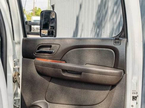 Used 2012 GMC Sierra 2500 SLT w/ SLT Convenience Package image 37