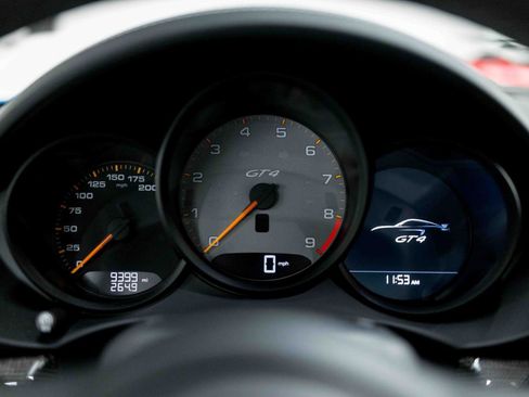 Used 2022 Porsche 718 Cayman GT4 image 57