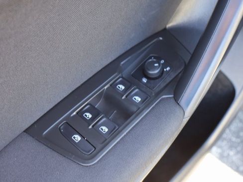 Certified 2021 Volkswagen Tiguan S image 19