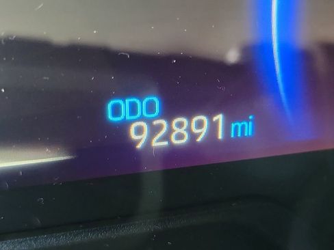 Used 2022 Toyota RAV4 XSE w/ Premium Package AWD/4WD image 4
