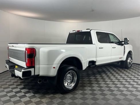 Used 2023 Ford F450 Limited w/ FX4 Off-Road Package AWD/4WD image 4