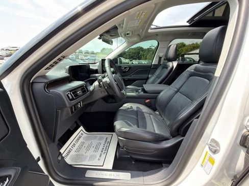 Used 2025 Lincoln Aviator Reserve w/ Jet Appearance Package AWD/4WD image 24