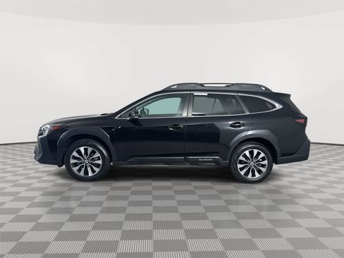 Used 2023 Subaru Outback Limited AWD/4WD image 4