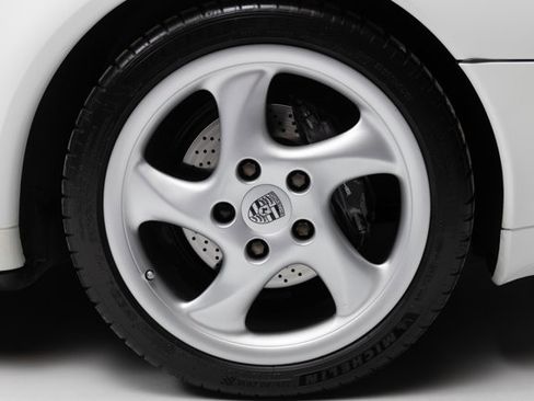 Used 1995 Porsche 911 Carrera image 30