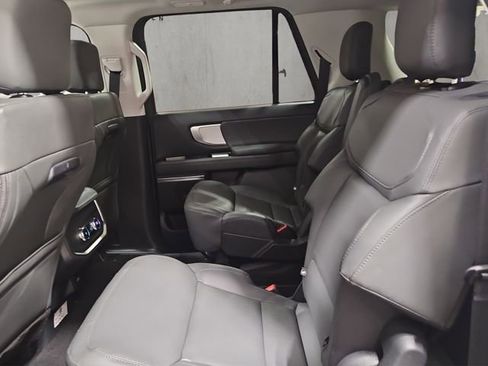 New 2026 Ford Expedition Active image 16